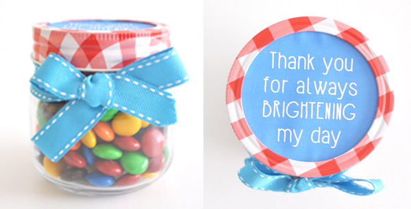 {The Organised Housewife} Teacher Appreciation Gift - Bright day m&m jars 3